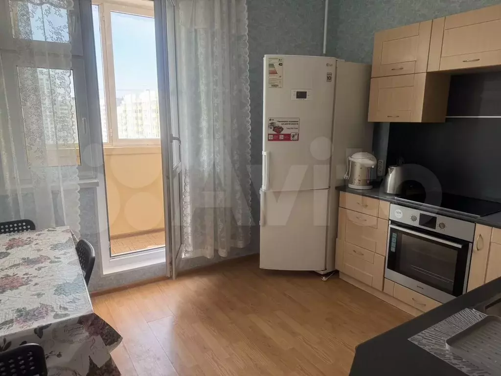 2-к. квартира, 60 м, 16/25 эт. - Фото 1