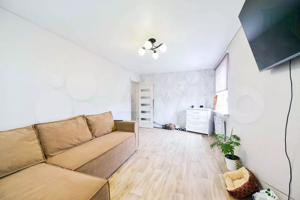 2-к. квартира, 43 м, 5/5 эт. - Фото 1