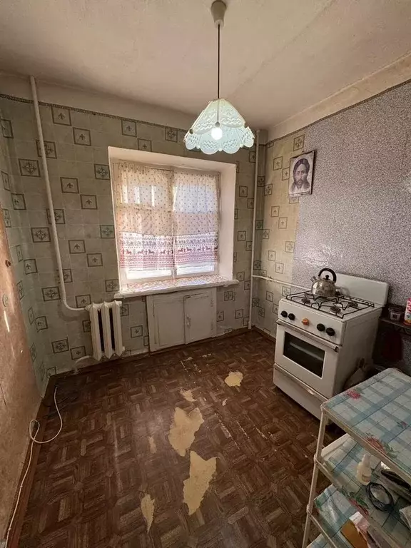 2-к кв. Ленинградская область, Тихвин 1-й мкр, 8 (42.0 м) - Фото 0