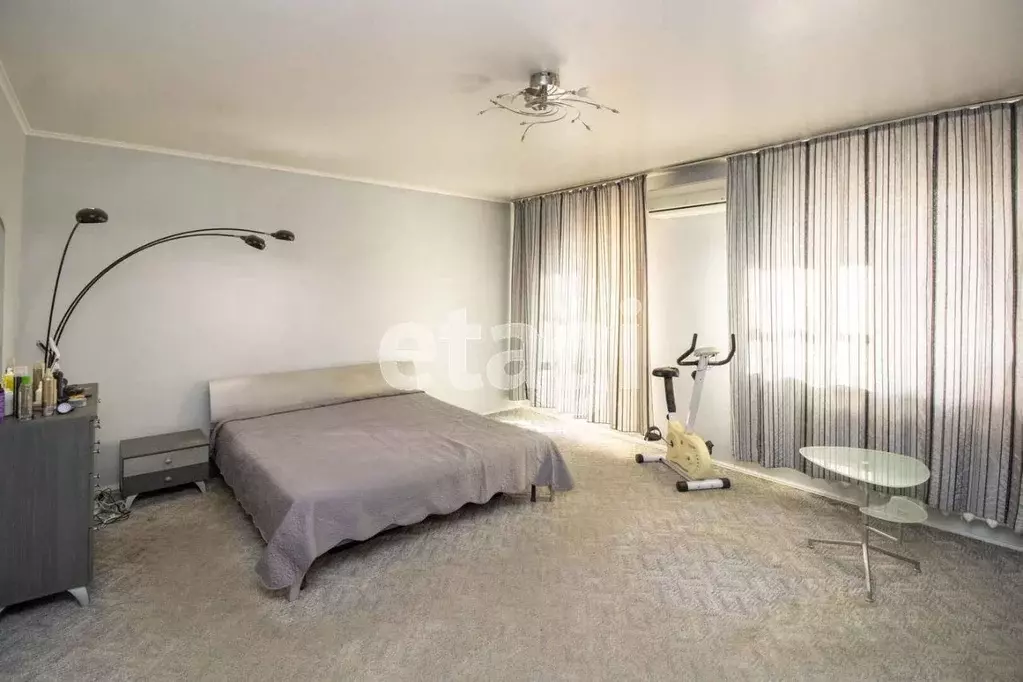 3-к кв. Тюменская область, Тюмень ул. Салтыкова-Щедрина, 55 (85.0 м) - Фото 1