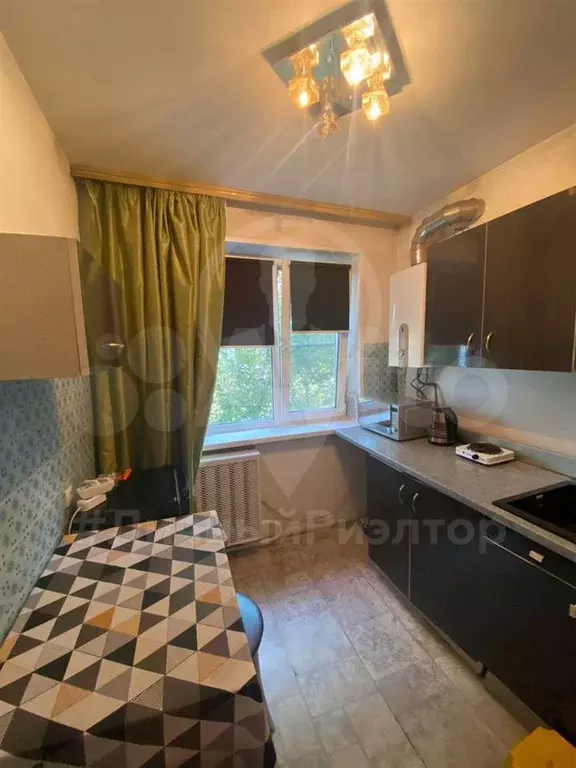4-к. квартира, 60,2 м, 5/5 эт. - Фото 1