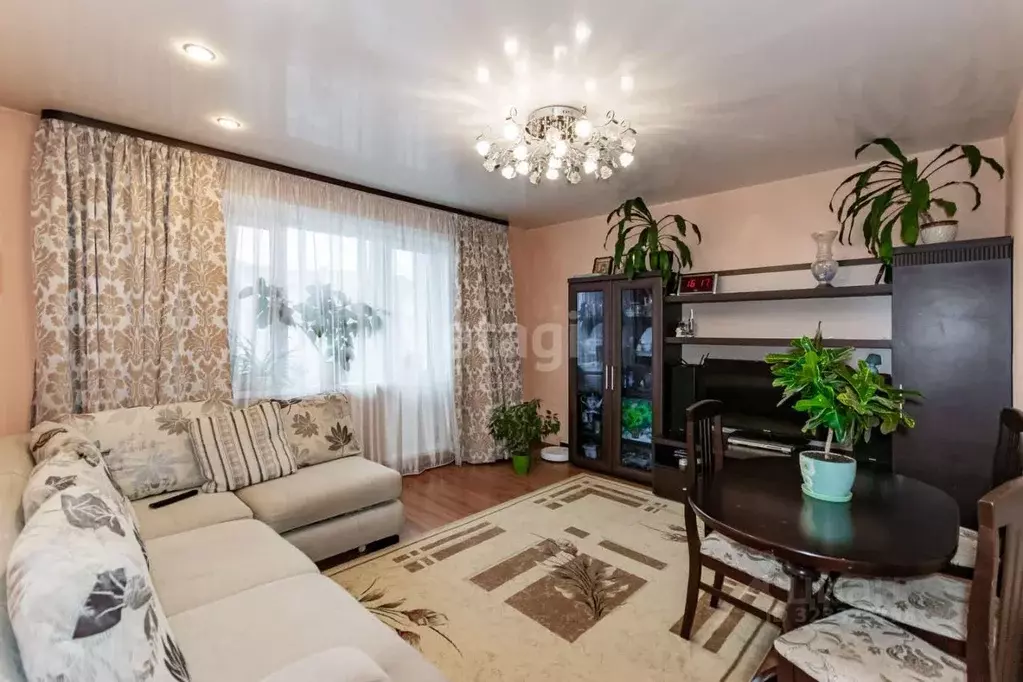 3-к кв. Свердловская область, Первоуральск ул. Трубников, 38А (61.1 м) - Фото 0