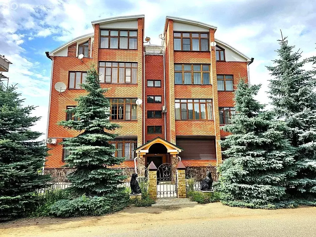 3-комнатная квартира: Кисловодск, Территориальная улица, 15 (166.6 м) - Фото 1