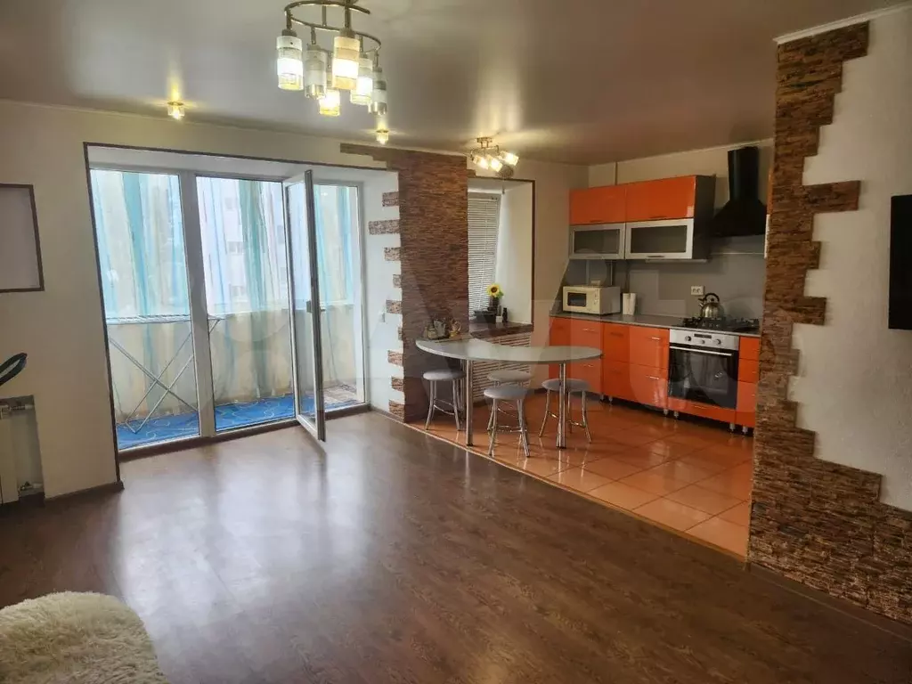 3-к. квартира, 63 м, 4/5 эт. - Фото 0