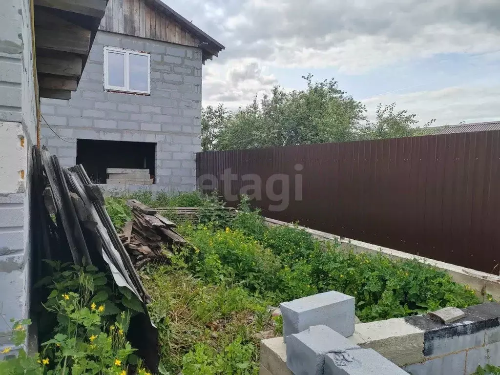 Дом в Свердловская область, Полевской ул. Кикура, 70 (50 м) - Фото 1