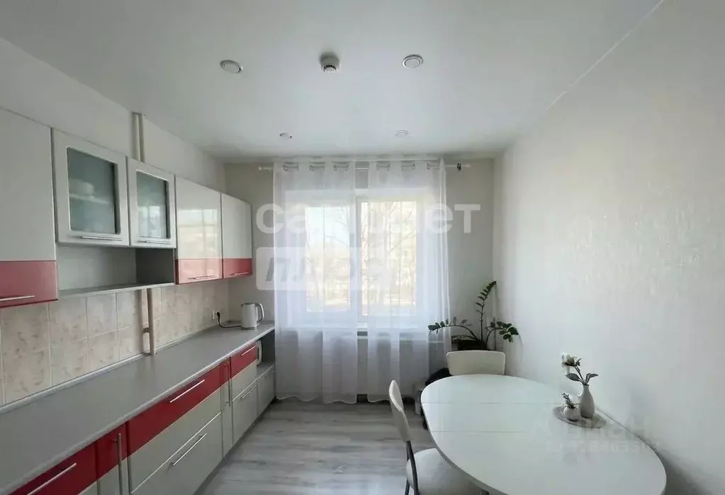 3-к кв. Омская область, Омск ул. Куйбышева, 27/4 (63.5 м) - Фото 1