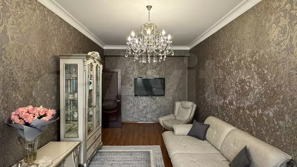 3-к. квартира, 117 м, 1/5 эт. - Фото 1