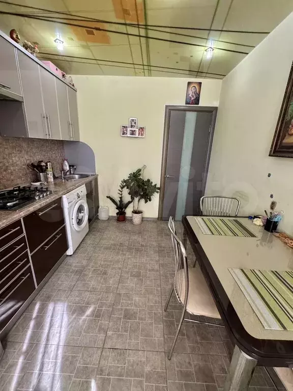 1-к. квартира, 39 м, 4/10 эт. - Фото 1