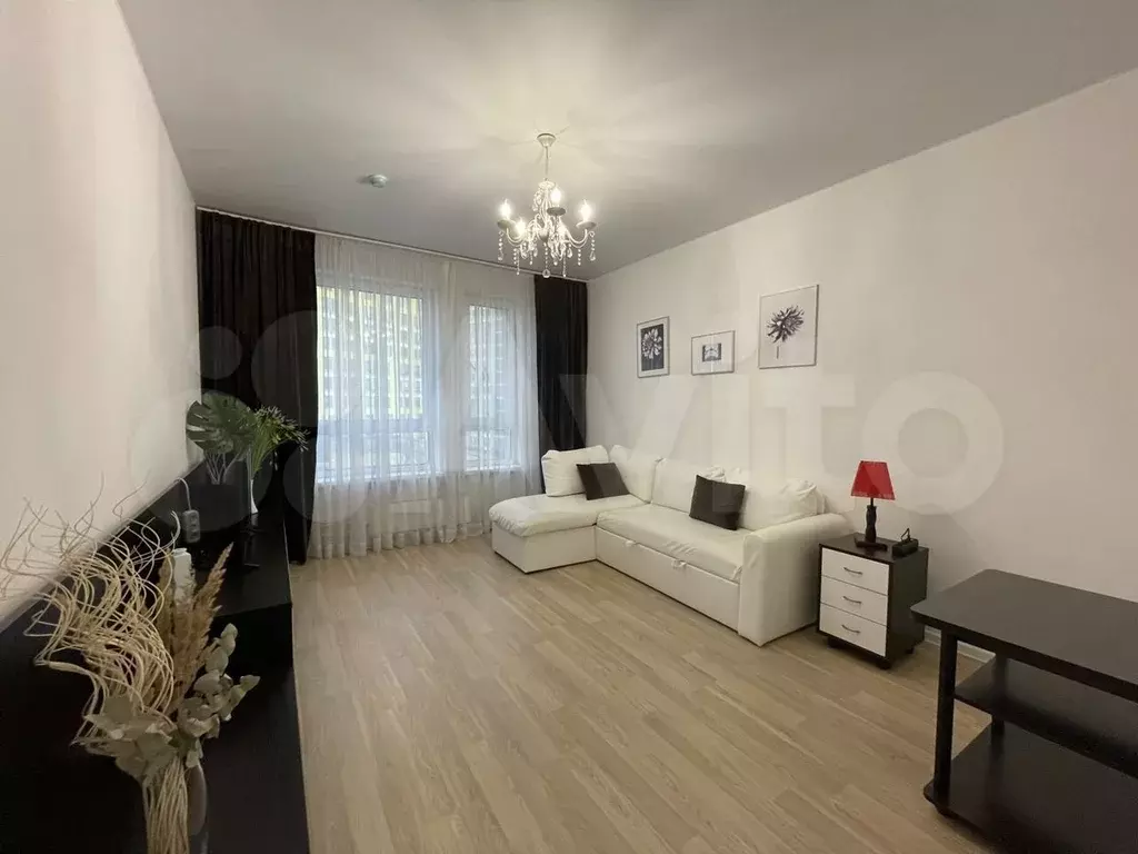 3-к. квартира, 74 м, 5/25 эт. - Фото 0