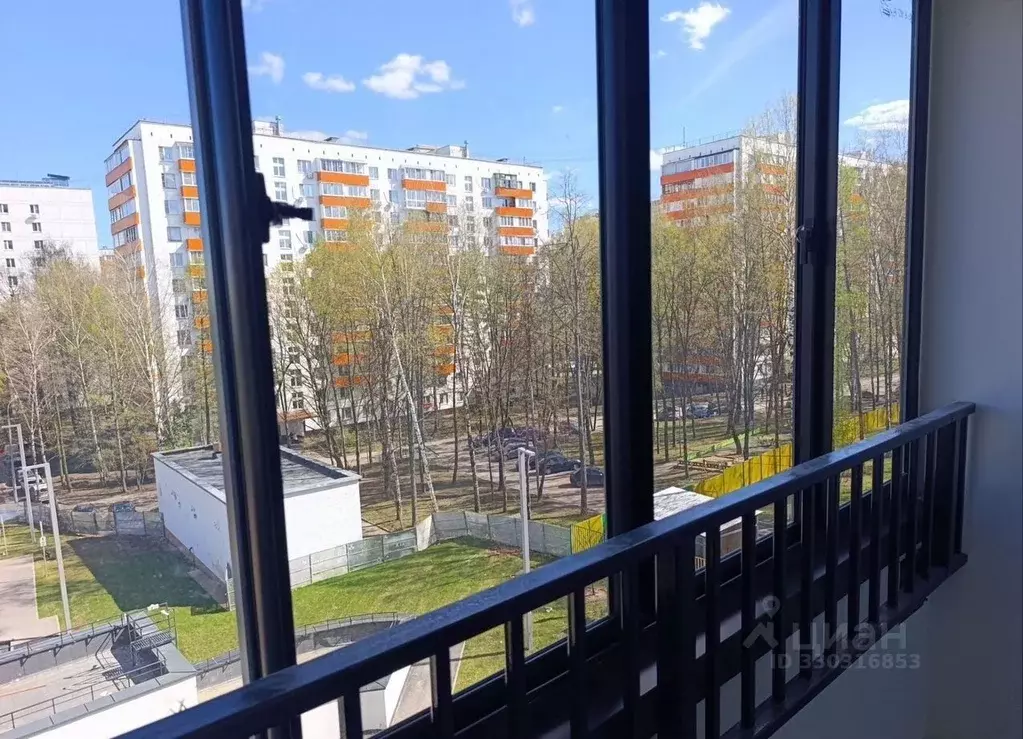 2-к кв. Москва ул. Героев Панфиловцев, 49 (58.7 м) - Фото 2