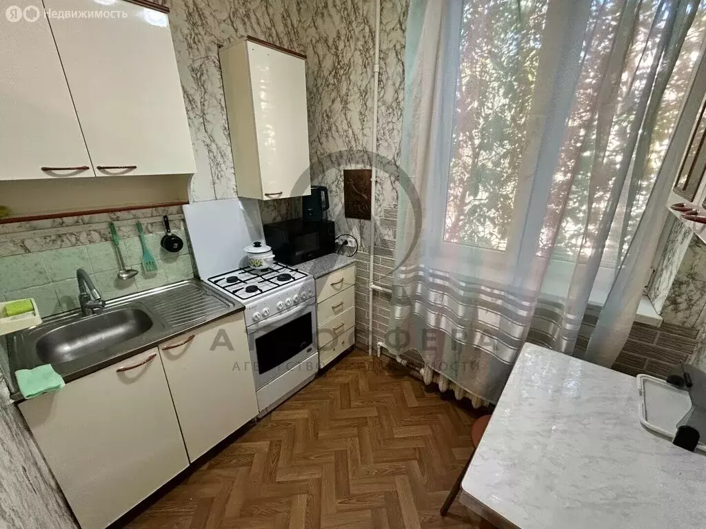 1-комнатная квартира: Туапсе, улица Октябрьской Революции, 7 (27.9 м) - Фото 1