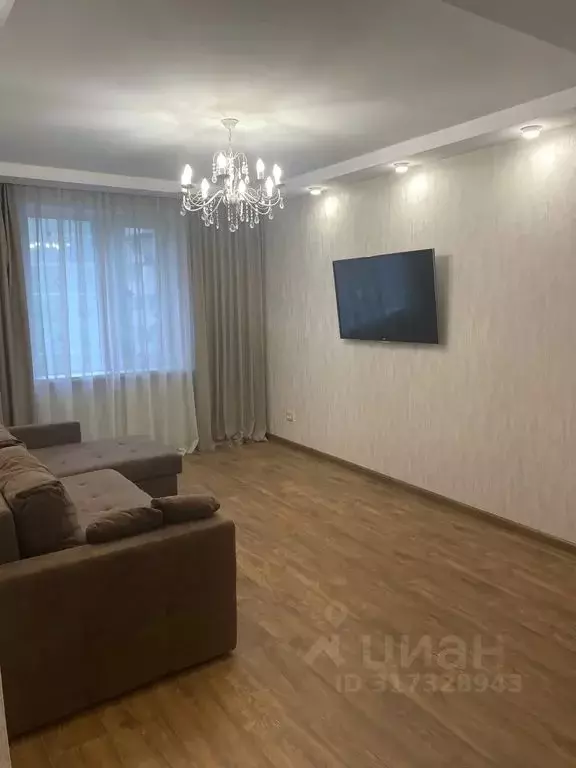 3-к кв. Кемеровская область, Новокузнецк Запорожская ул., 43 (60.0 м) - Фото 1