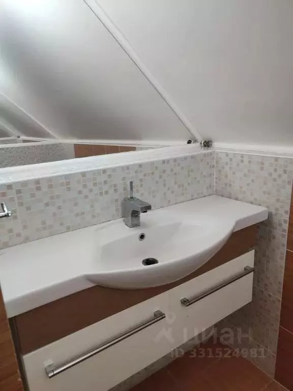 Дом в Оренбургская область, Сорочинск ул. Курчатова, 2 (246 м) - Фото 1