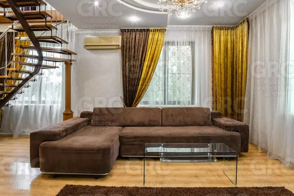 Дом в Краснодарский край, Сочи ул. Яна Фабрициуса (276 м) - Фото 0