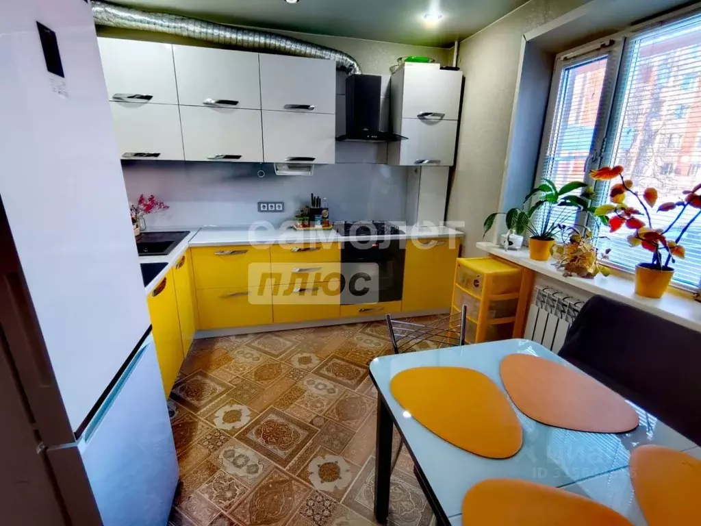 3-к кв. Вологодская область, Вологда ул. Возрождения, 76А (68.0 м) - Фото 0