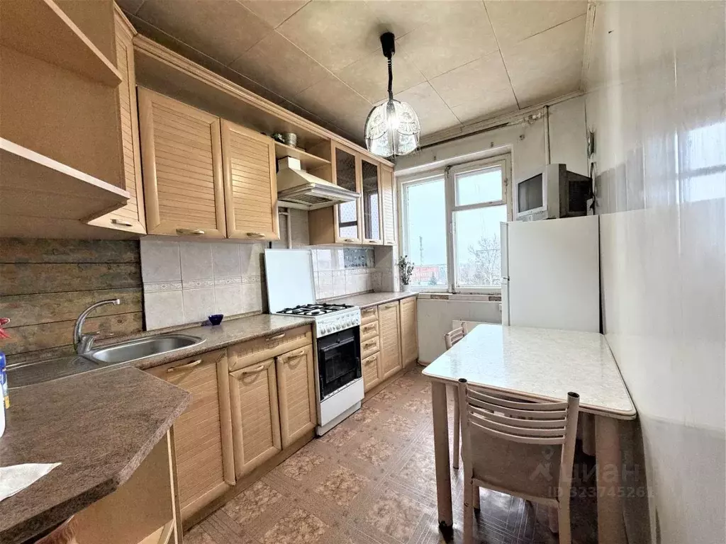 2-к кв. Омская область, Омск Моторная ул., 11 (47.0 м) - Фото 1