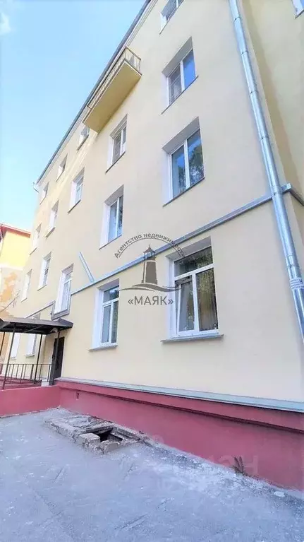 4-к кв. Новосибирская область, Новосибирск ул. Бурденко, 21 (82.8 м) - Фото 0