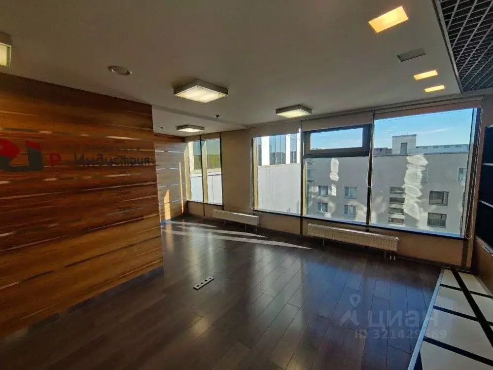 Офис в Санкт-Петербург пл. Александра Невского, 2 (71 м) - Фото 1