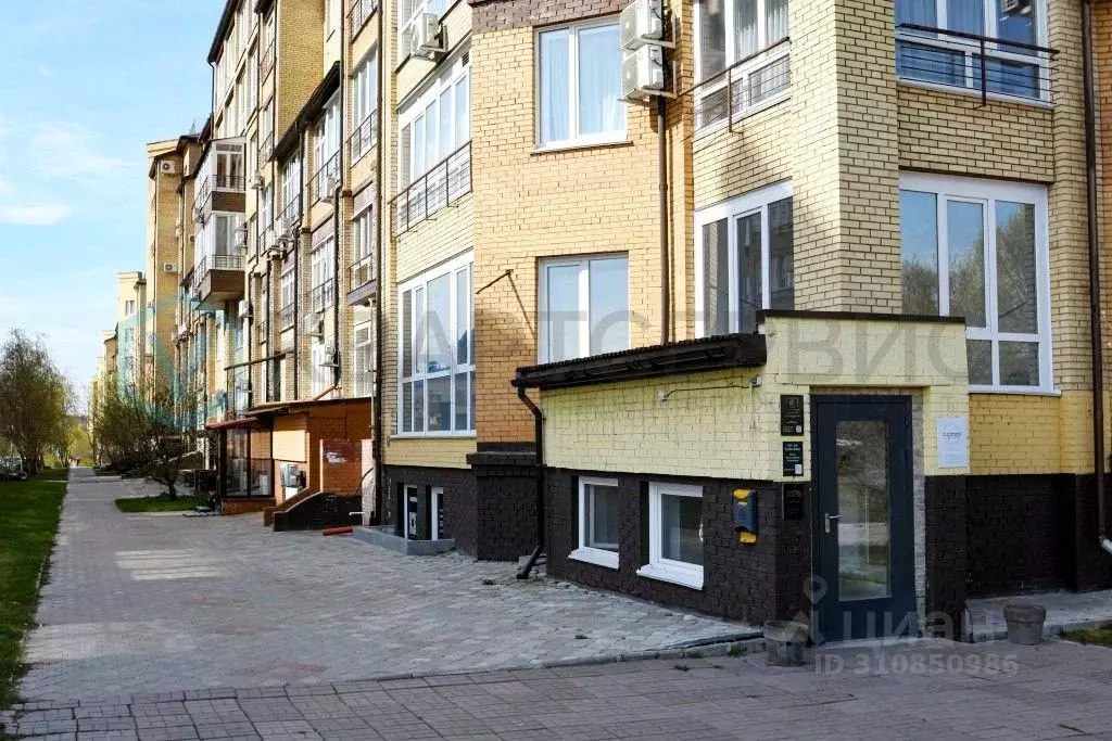Помещение свободного назначения в Омская область, Омск Старгород мкр, ... - Фото 1