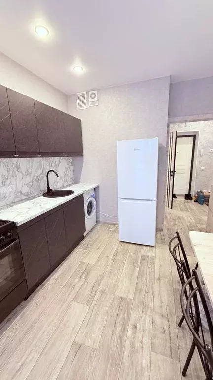 1-к кв. Татарстан, с. Высокая Гора ул. Рождественская, 12Б (35.0 м) - Фото 1