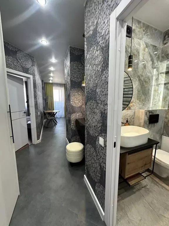 1-к. квартира, 40 м, 15/22 эт. - Фото 1