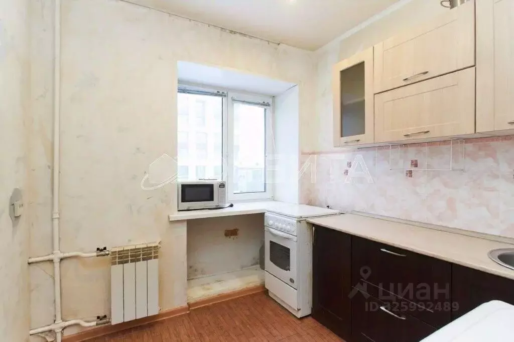 2-к кв. Тюменская область, Тюмень ул. Володарского, 34 (44.5 м) - Фото 2