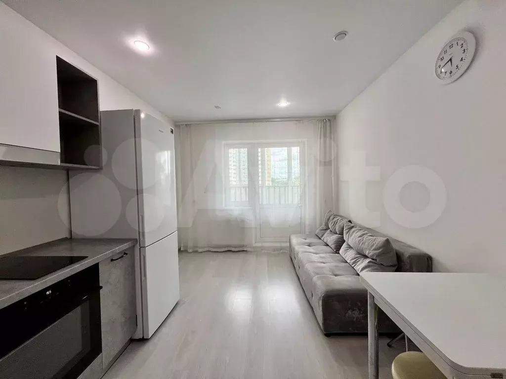 2-к. квартира, 60 м, 3/18 эт. - Фото 1