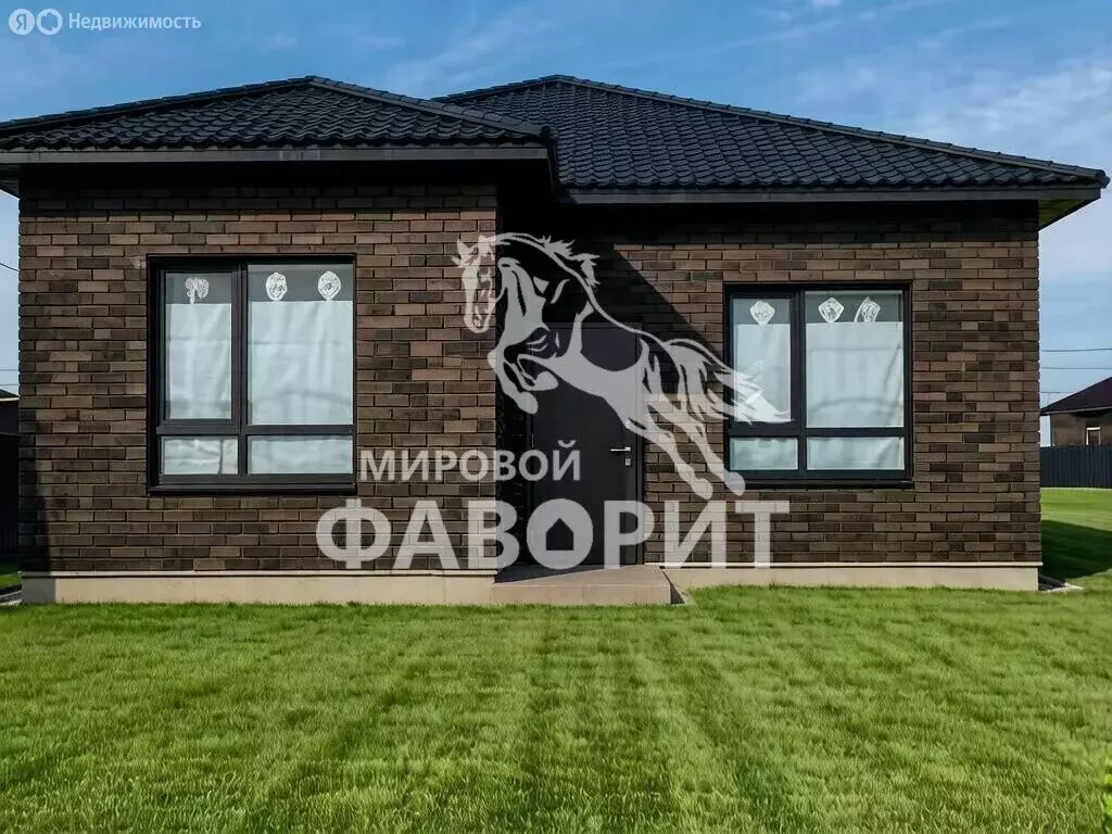Дом в посёлок Ленина, Школьная улица, 6 (100 м) - Фото 1