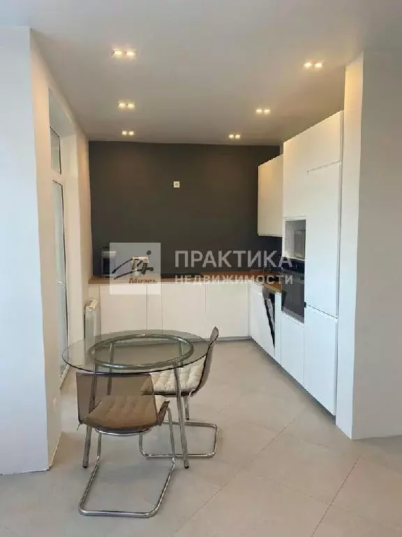 Продается 2-комнатная квартира - Фото 1