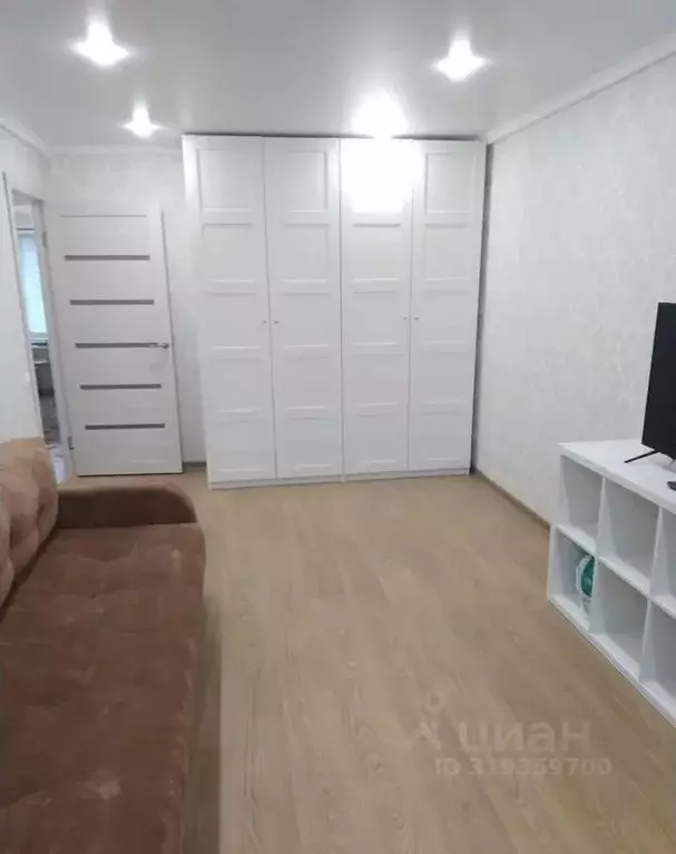 2-к кв. Татарстан, Казань ул. Братьев Касимовых, 16 (44.0 м) - Фото 1