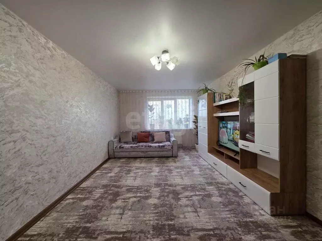 3-к кв. Калужская область, Калуга бул. Сиреневый, 3 (80.2 м) - Фото 0