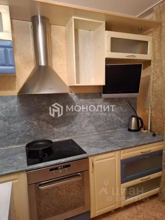 1-к кв. Белгородская область, Старый Оскол Восточный мкр, 15 (40.0 м) - Фото 1