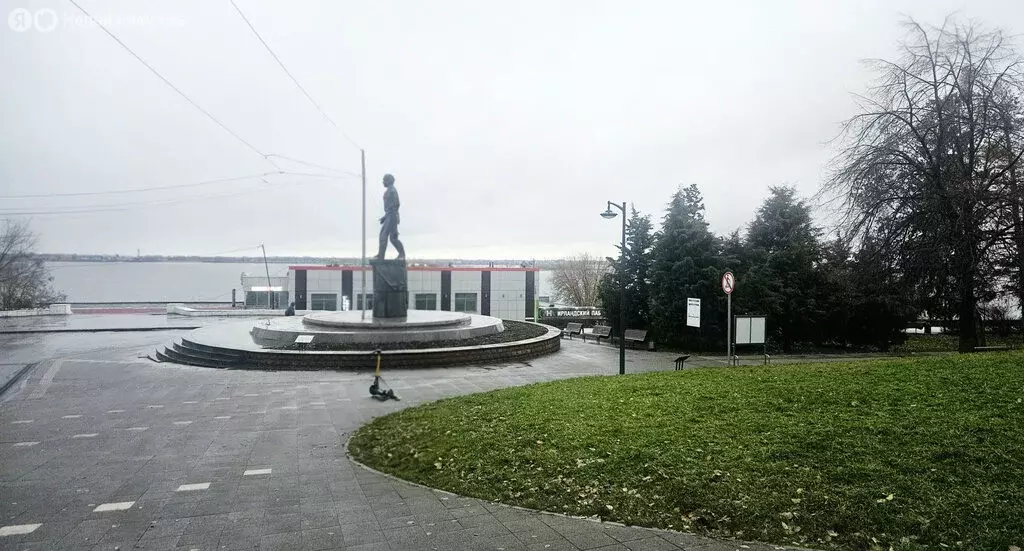 3-комнатная квартира: Саратов, улица имени Н.Г. Чернышевского, 170/176 ... - Фото 2