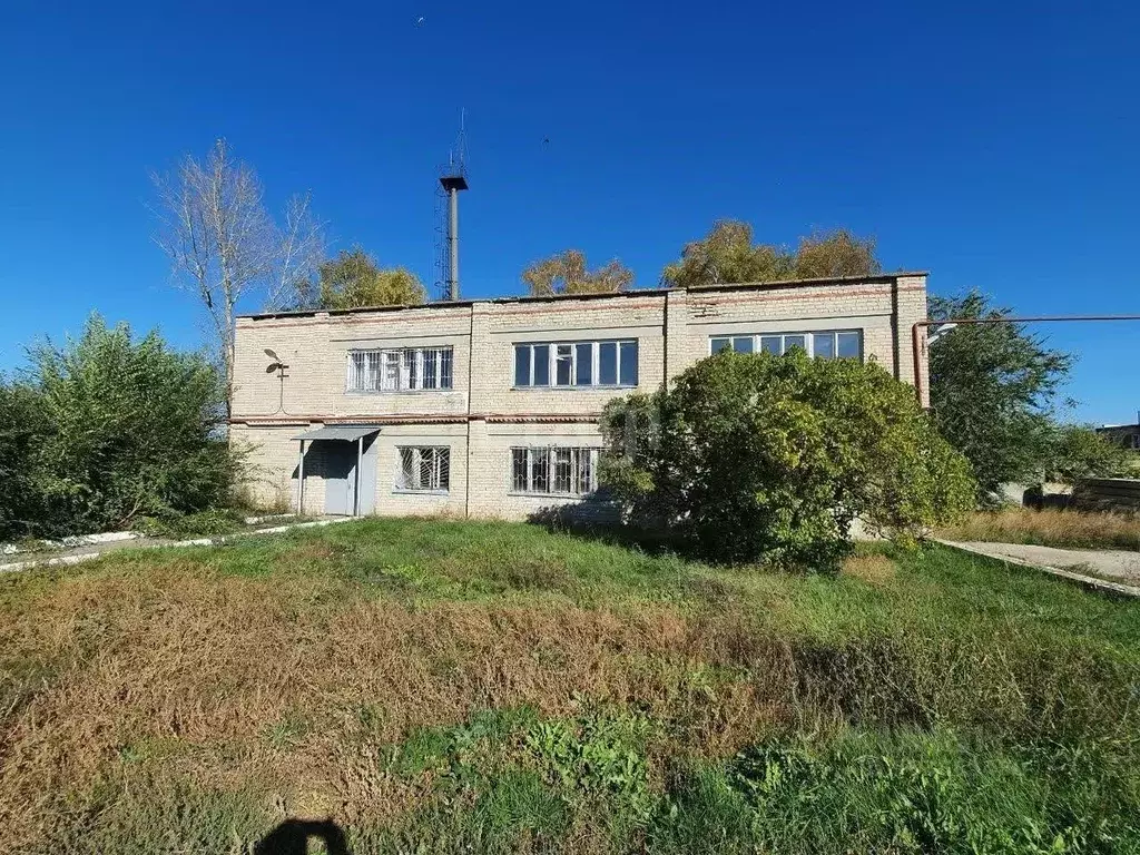 Помещение свободного назначения в Саратовская область, Калининск ... - Фото 0