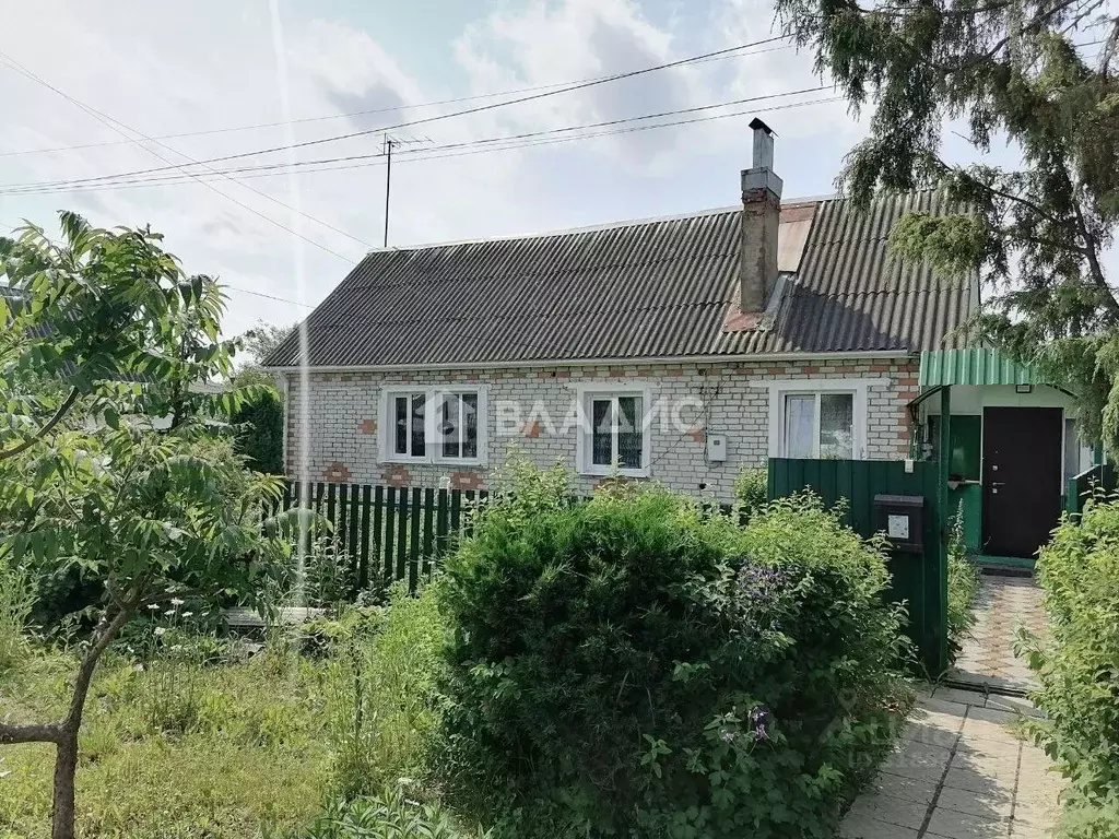 Дом в Брянская область, Дубровка рп ул. Комсомольская, 18 (72 м) - Фото 0