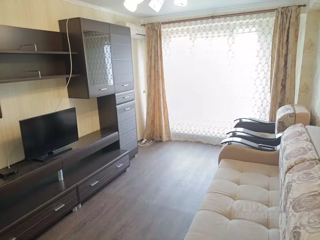 1-к кв. Волгоградская область, Волгоград ул. 8-й Воздушной Армии, 10а ... - Фото 0