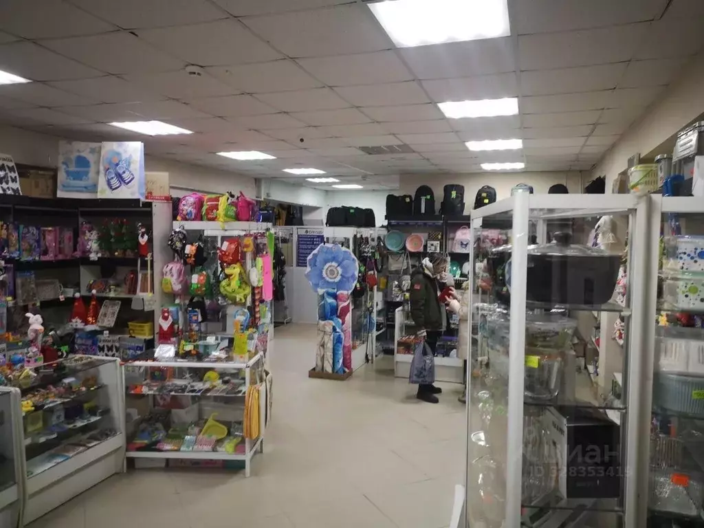 Торговая площадь в Саха (Якутия), Якутск ул. Дзержинского, 32 (138 м) - Фото 1