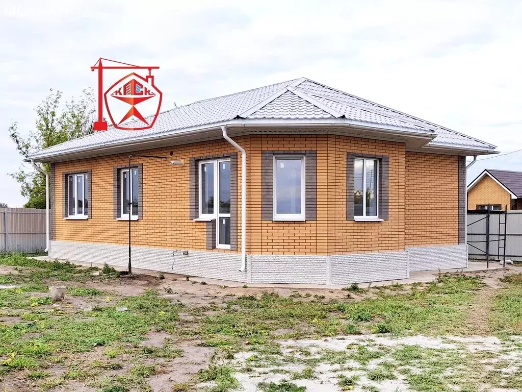 Дом в Лазурный, Светлая улица (111.6 м) - Фото 0