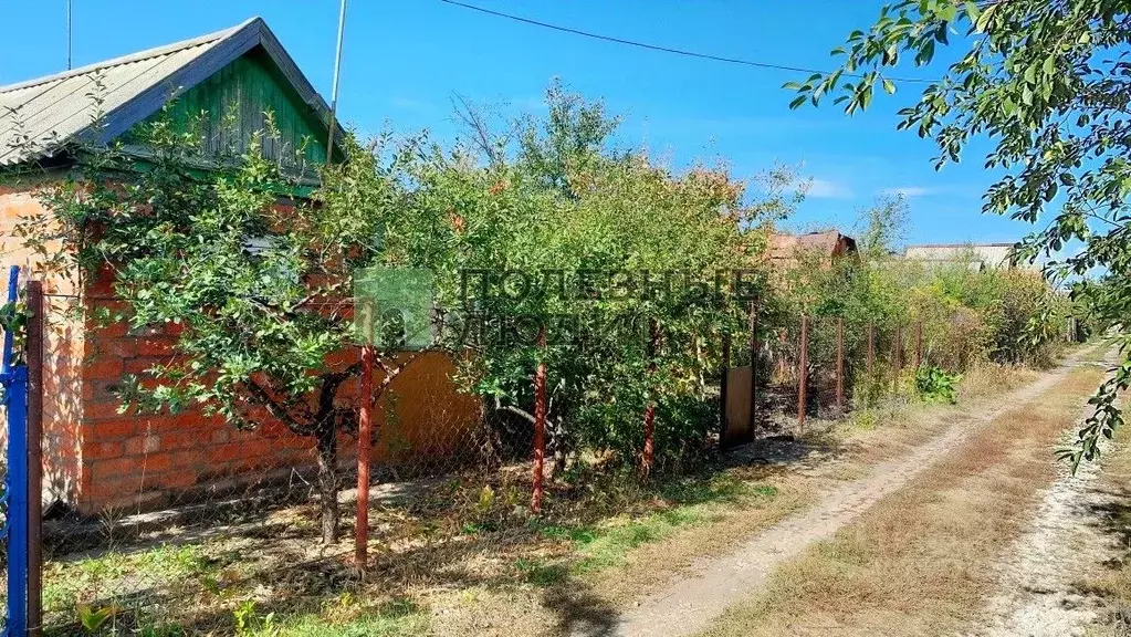 Дом в Саратовская область, Энгельсский район, Красноярское ... - Фото 0