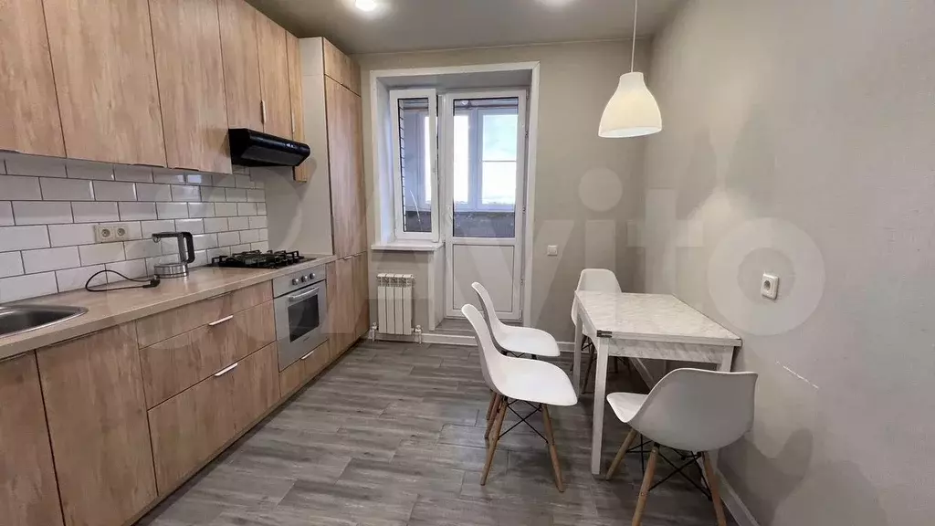 2-к. квартира, 60 м, 7/10 эт. - Фото 1