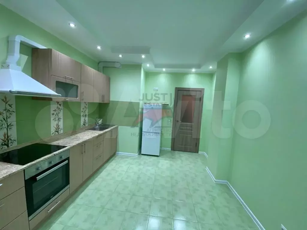 2-к. квартира, 58 м, 8/8 эт. - Фото 1