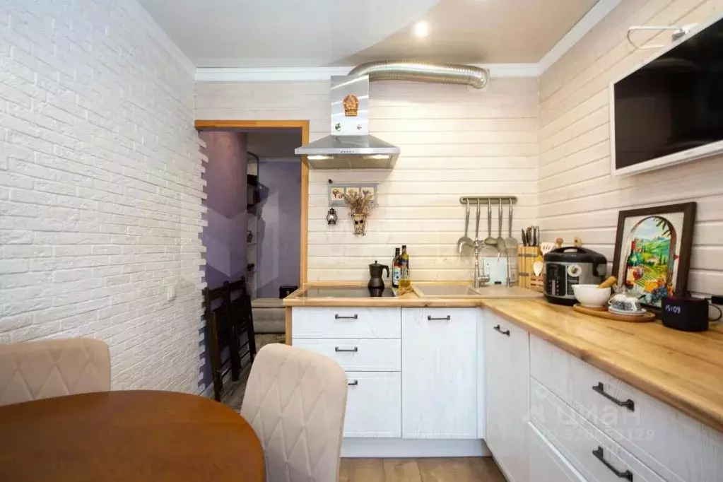 3-к кв. Тюменская область, Тюмень ул. Осипенко, 84 (65.2 м) - Фото 1