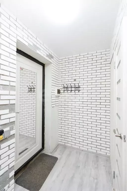 2-к кв. Удмуртия, Ижевск ул. Бабушкина, 23А (40.0 м) - Фото 1