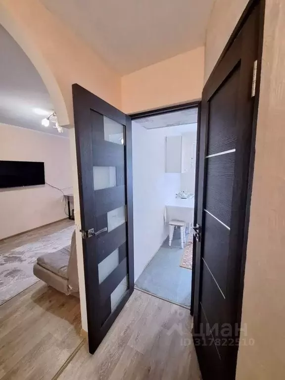 1-к кв. Крым, Симферополь ул. Баррикадная, 70А (30.0 м) - Фото 1