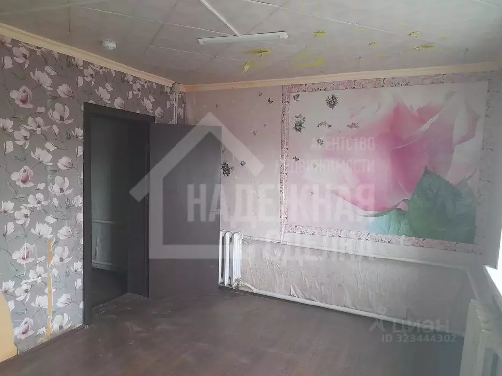 Дом в Алтайский край, Рубцовский район, Рубцовский сельсовет, пос. ... - Фото 1