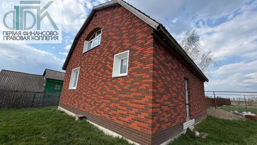 Дом в село Новый Усад, улица Свободы, 30 (100 м) - Фото 1