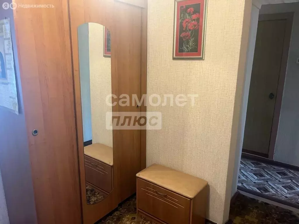 3-комнатная квартира: Курчатов, Набережная улица, 2 (58.2 м) - Фото 1