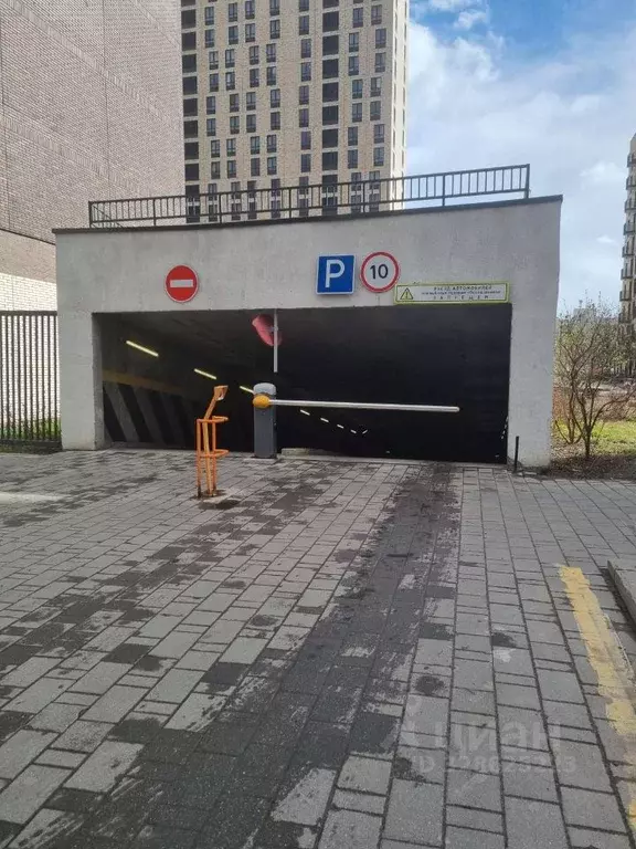 Гараж в Москва Красноказарменная ул., 14Ак6 (13 м) - Фото 1