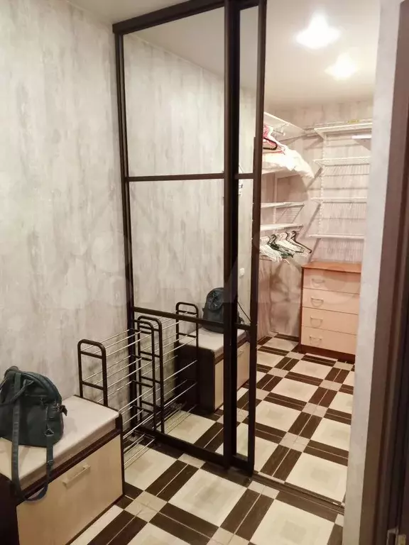 1-к. квартира, 40 м, 2/5 эт. - Фото 1