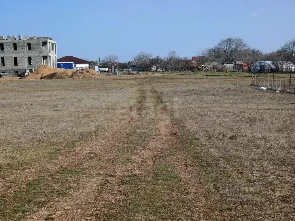 Участок в Крым, Симферопольский район, Родниковское с/пос, с. Новый ... - Фото 1